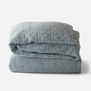 ISO: Schoolhouse Peak Stitch Duvet - Queen